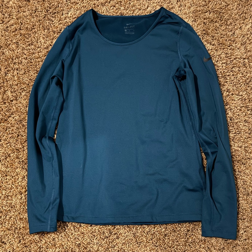 Nike Long Sleeve - M